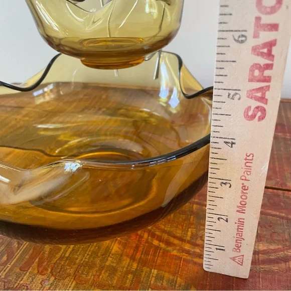 Vintage Amber Glass Anchor Hocking Chip & Dip Bowl🥨🍿 - Picture 7 of 11